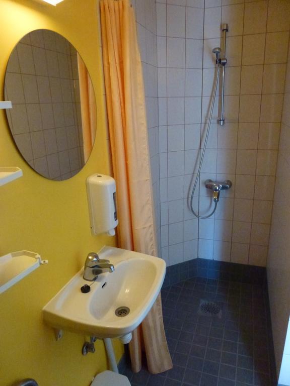 Vanalinna Boutique Hotel Kuressaare Quarto foto
